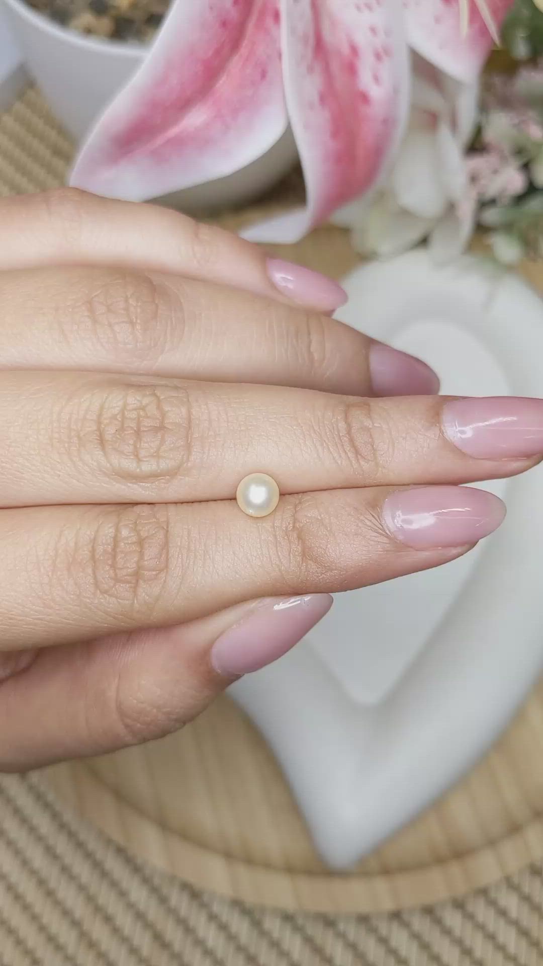 1.16 Ct. Cream with Silver Overtone Akoya Pearl from China Size Video