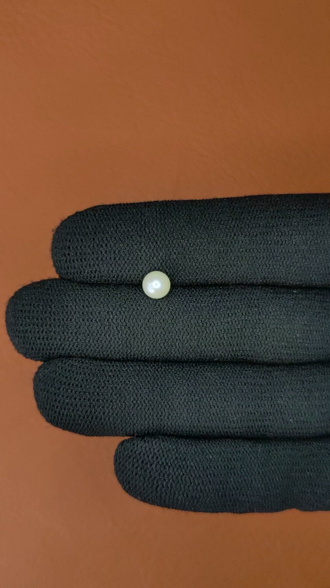 1.20 Ct. Cream with Silver Overtone Akoya Pearl from China Size Video
