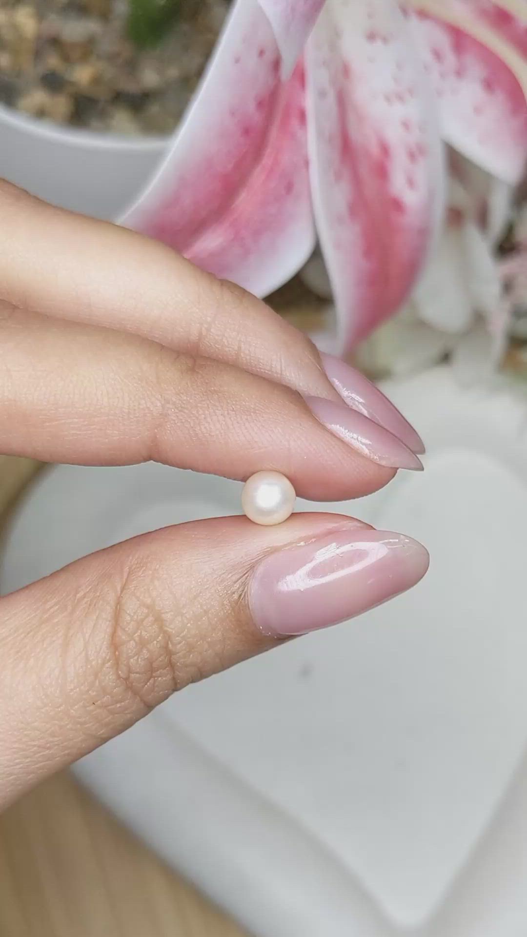 1.30 Ct. Cream with Silver Overtone Akoya Pearl from China Size Video