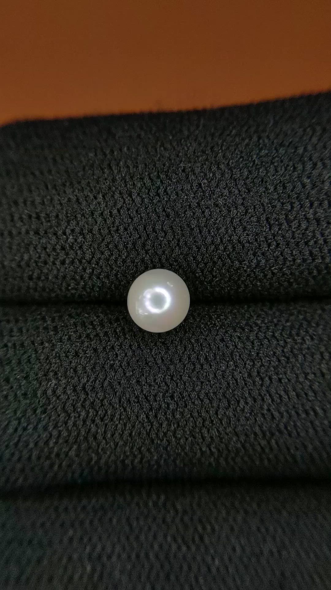 1.24 Ct. Cream with Silver Overtone Akoya Pearl from China Size Video