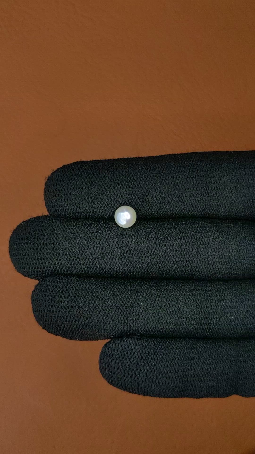 1.33 Ct. Cream with Silver Overtone Akoya Pearl from China Size Video