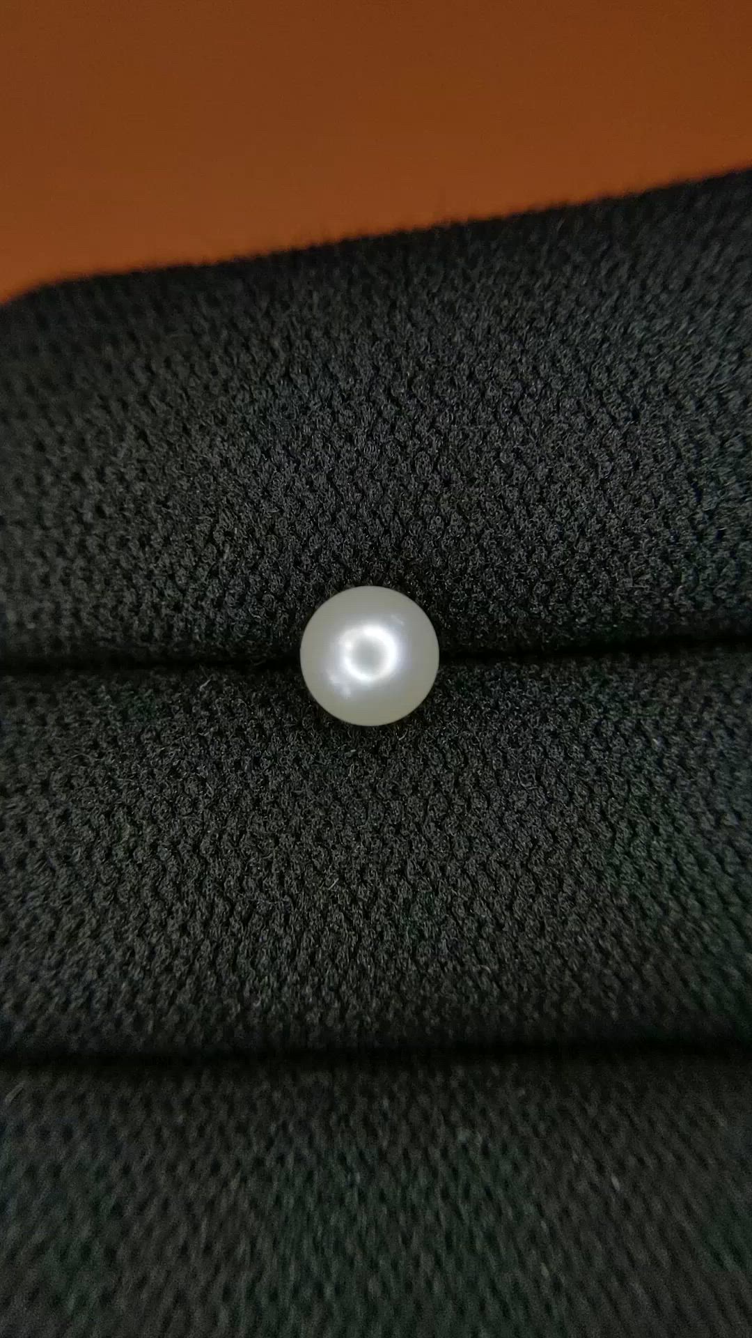 1.07 Ct. Cream with Silver Overtone Akoya Pearl from China Size Video