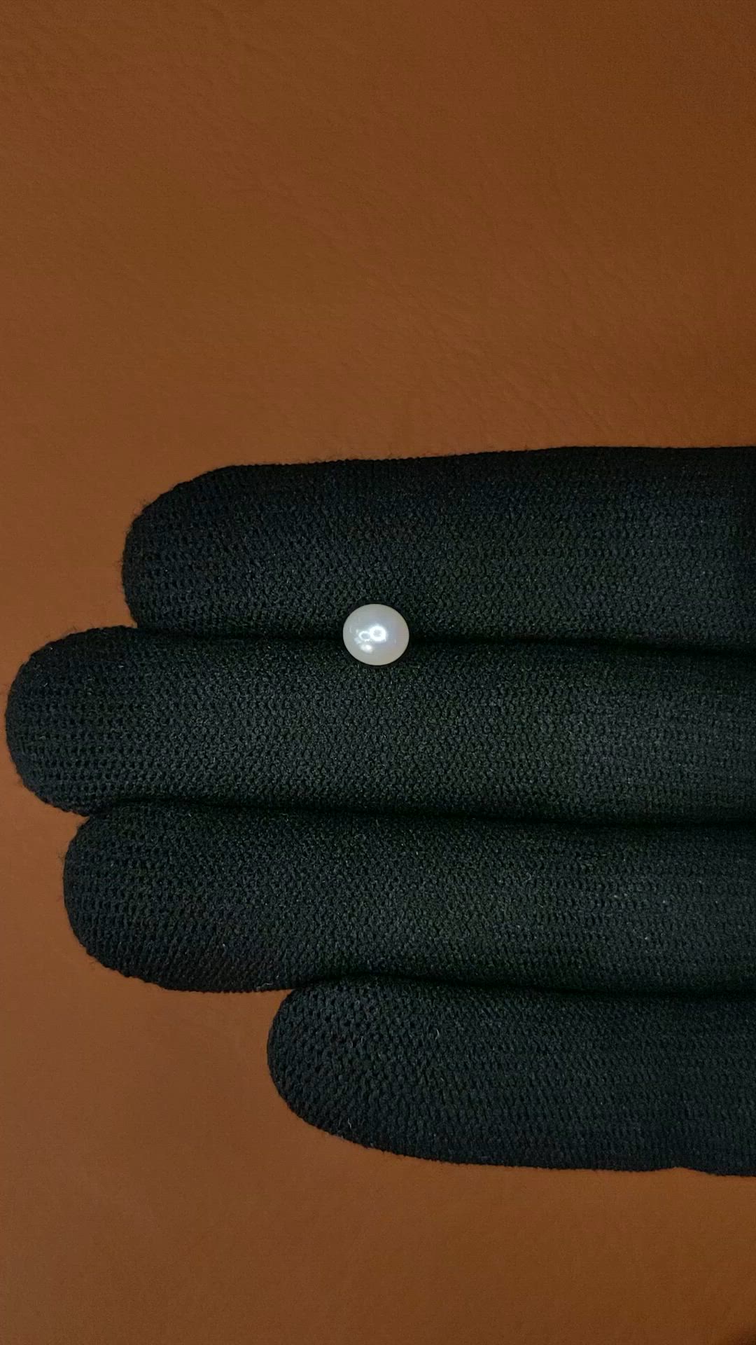 1.28 Ct. Cream with Silver Overtone Akoya Pearl from China Size Video