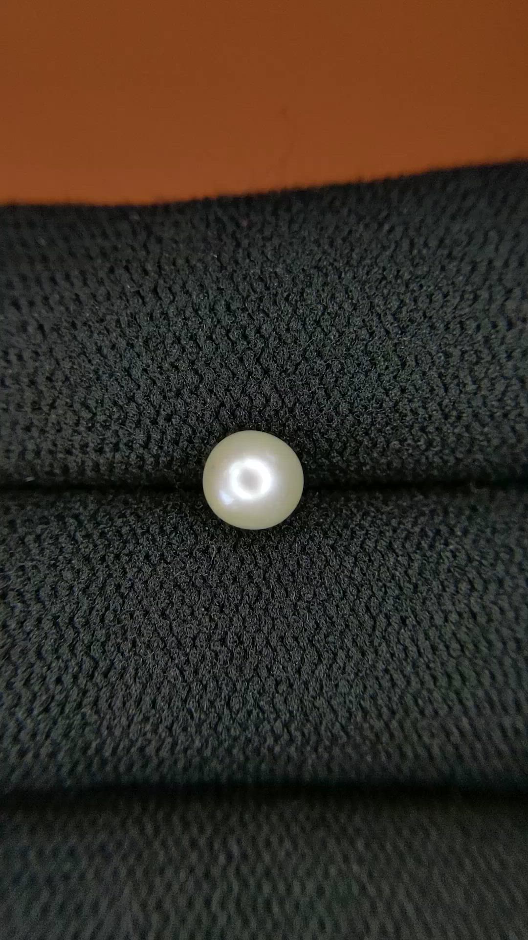 1.07 Ct. Cream with Silver Overtone Akoya Pearl from China Size Video