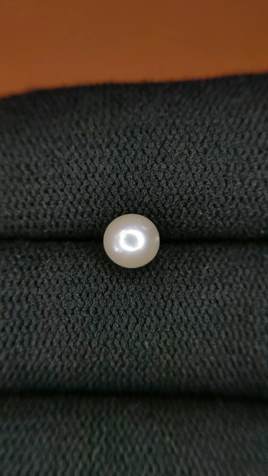 1.31 Ct. Cream with Silver Overtone Akoya Pearl from China Size Video