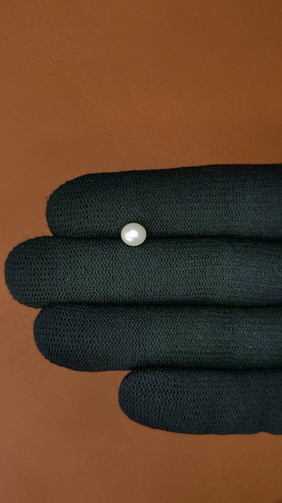 1.28 Ct. Cream with Silver Overtone Akoya Pearl from China Size Video