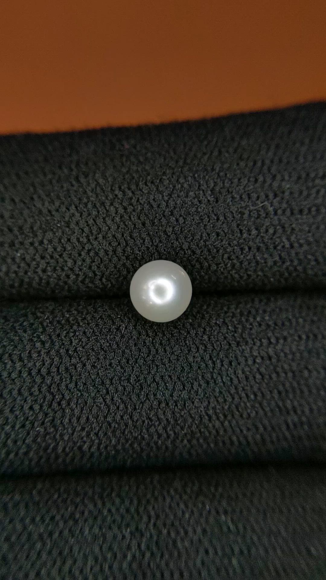 1.39 Ct. Cream with Silver Overtone Akoya Pearl from China Size Video