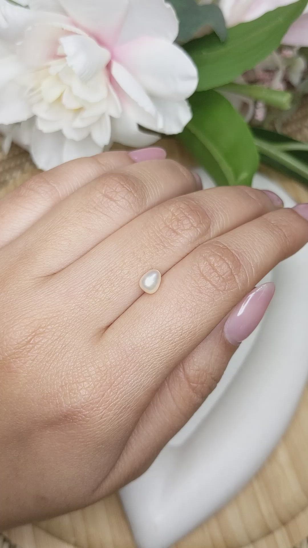 0.90 Ct. Cream with Silver Overtone Akoya Pearl from China Size Video