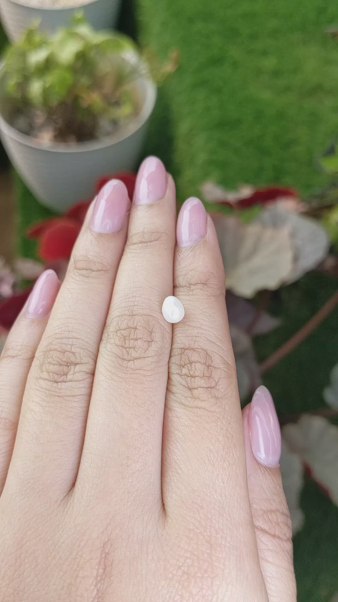 1.13 Ct. Cream with Silver Overtone Akoya Pearl from China Size Video