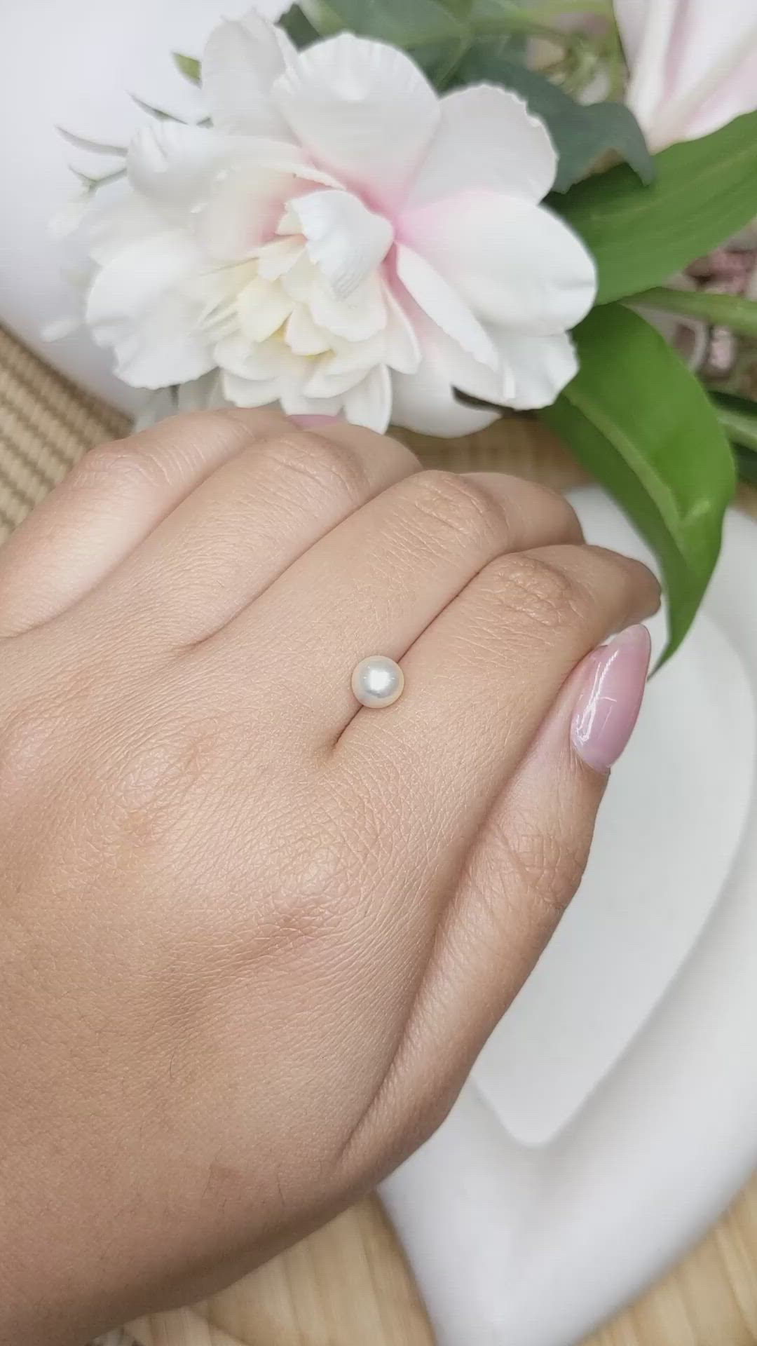 1.42 Ct. Cream with Silver Overtone Akoya Pearl from China Size Video
