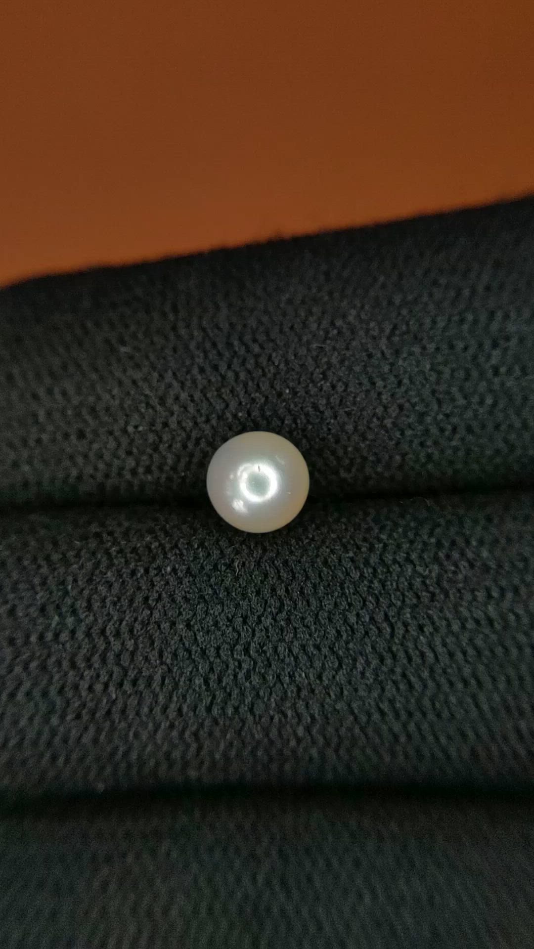 1.42 Ct. Cream with Silver Overtone Akoya Pearl from China Size Video