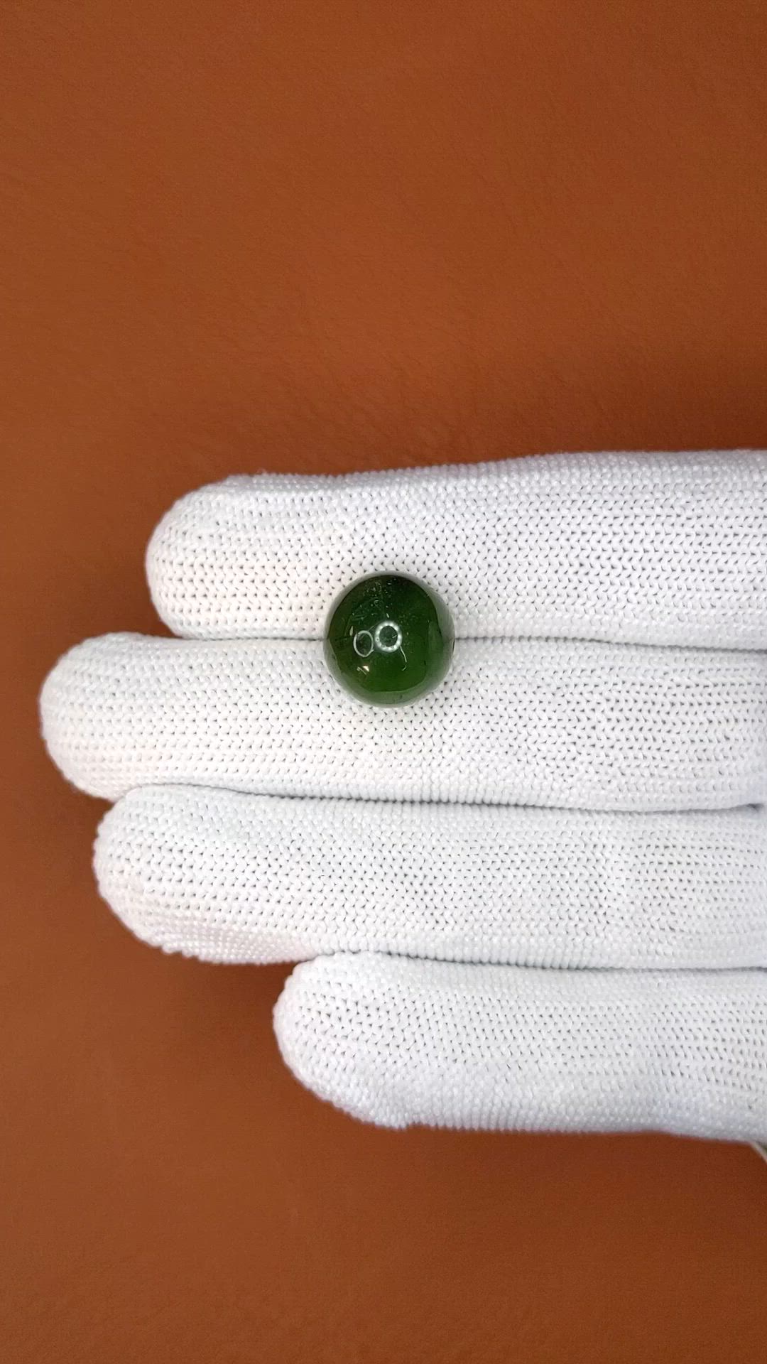 14.90 Ct. Green Jade from Burma (Myanmar) Size Video