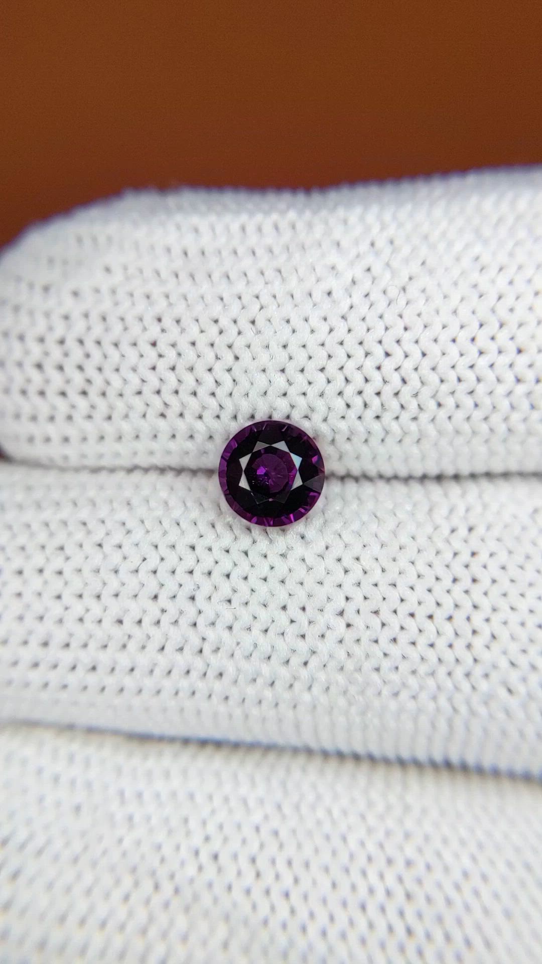 0.89 Ct. Pinkish Purple Spinel from Ceylon (Sri Lanka) Size Video