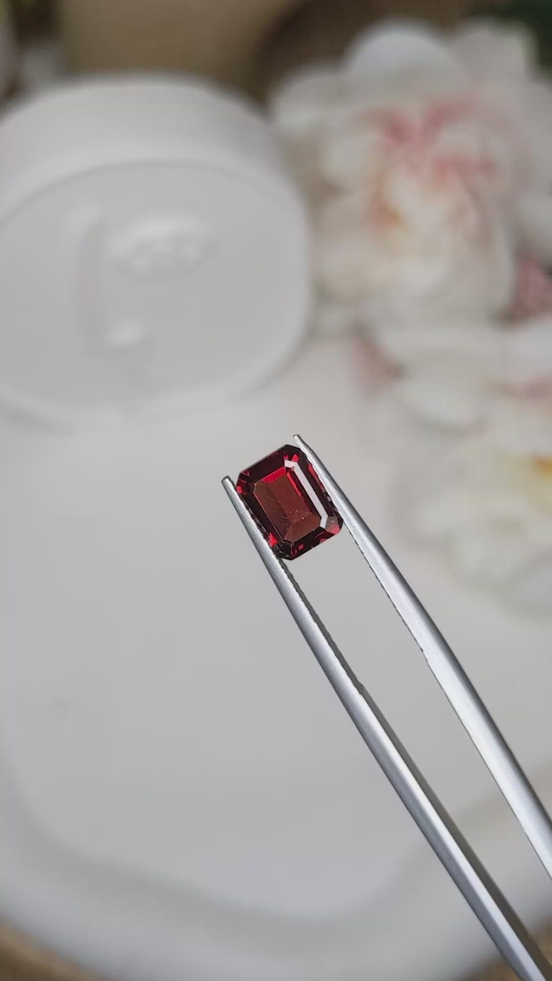 1.86 Ct. Red Garnet from Ceylon (Sri Lanka) Size Video