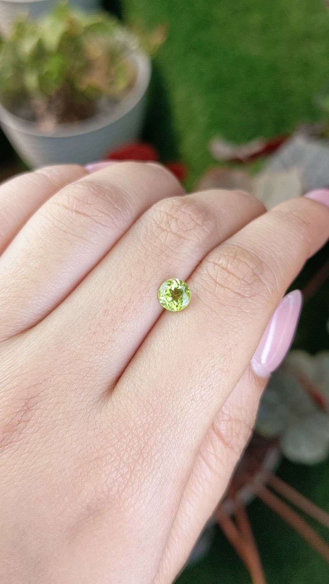 0.90 Ct. Yellowish Green Peridot from Ceylon (Sri Lanka) Size Video