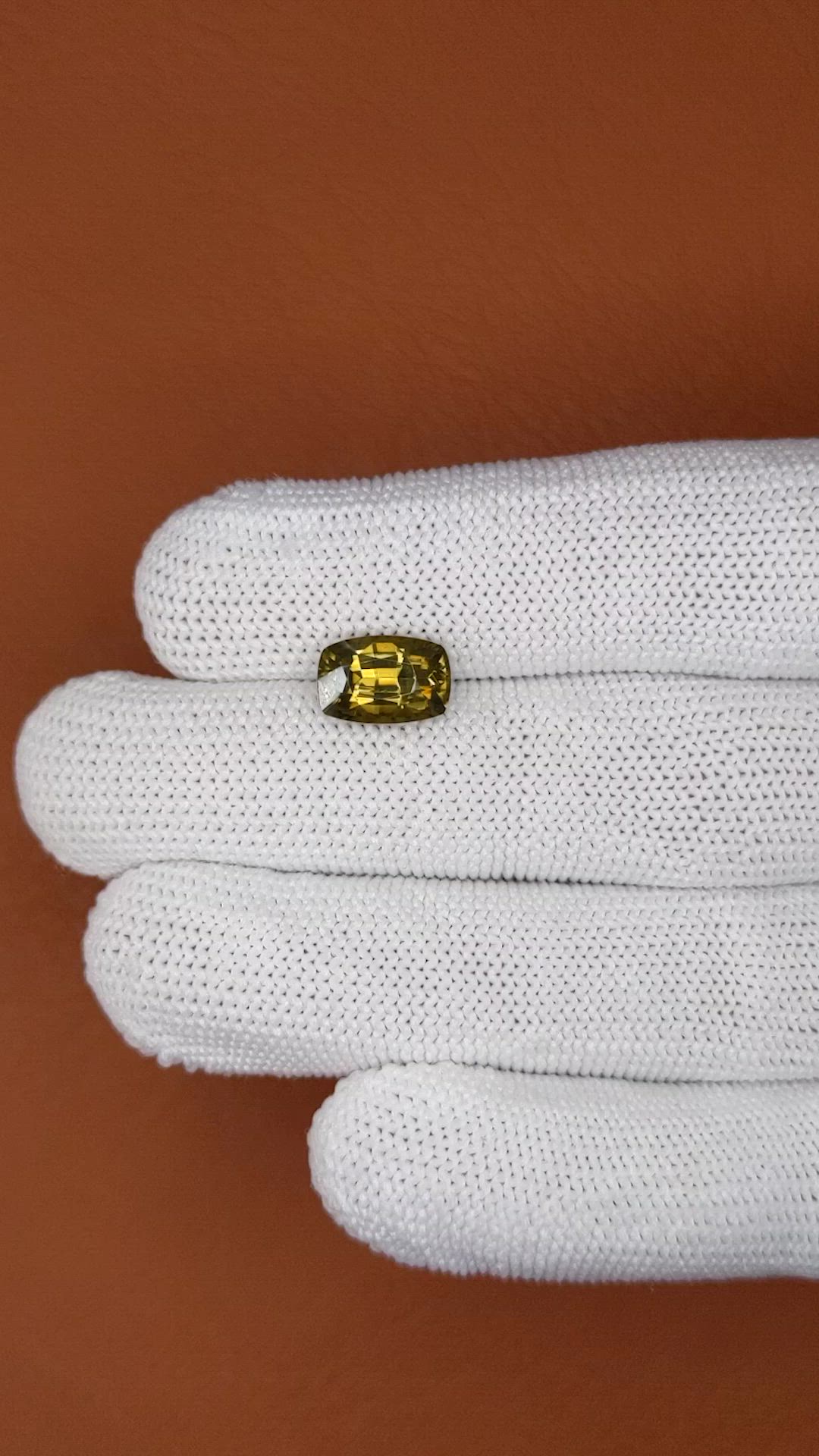 3.95 Ct. Yellowish Brown Zircon from Ceylon (Sri Lanka) Size Video