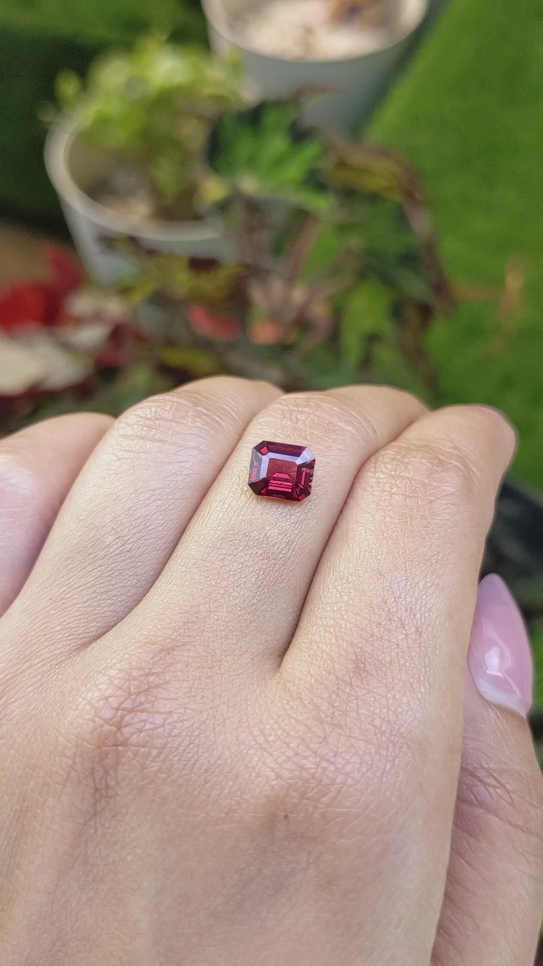 1.74 Ct. Purplish Red Rhodolite Garnet from Ceylon (Sri Lanka) Size Video