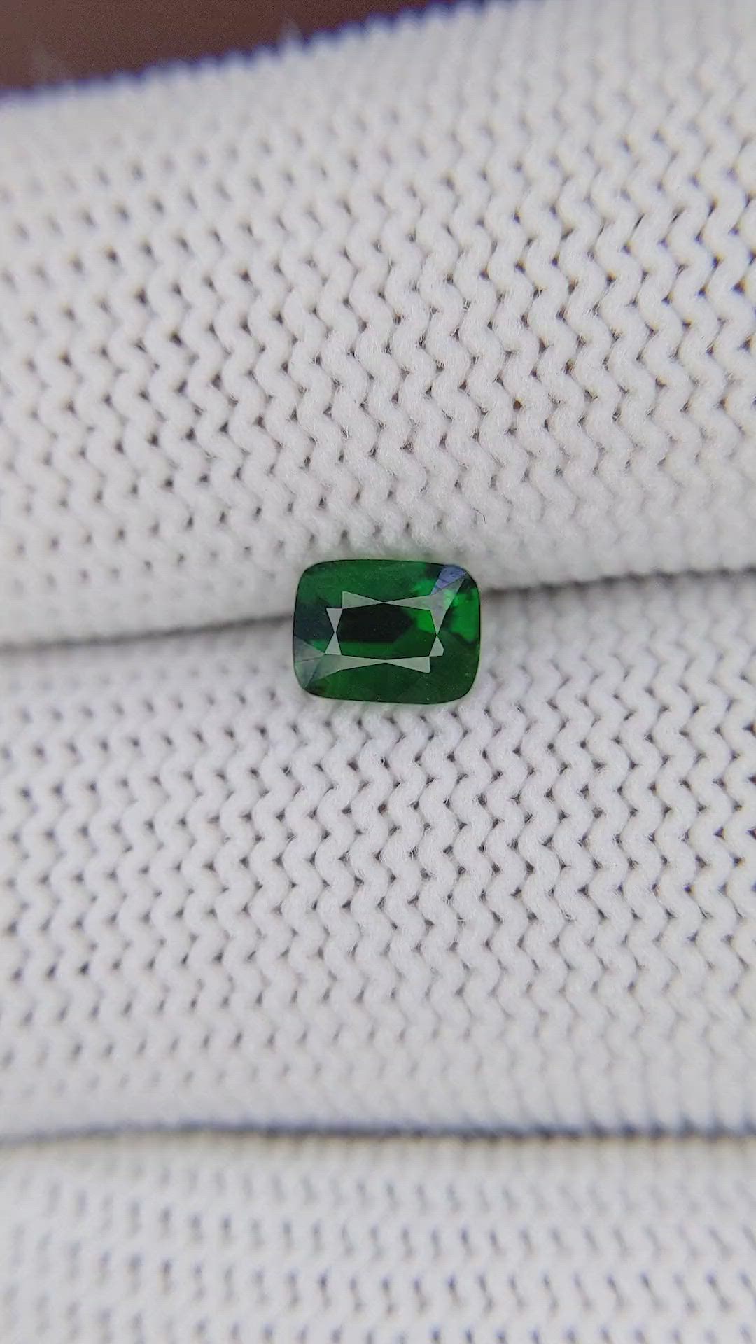 1.03 Ct. Tsavorite Garnet from Tanzania Size Video