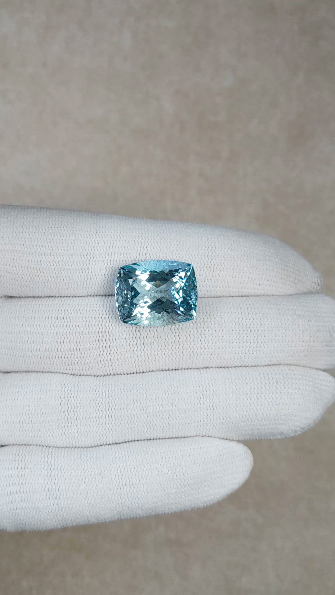 15.61 Ct. Blue Aquamarine from Brazil Size Video