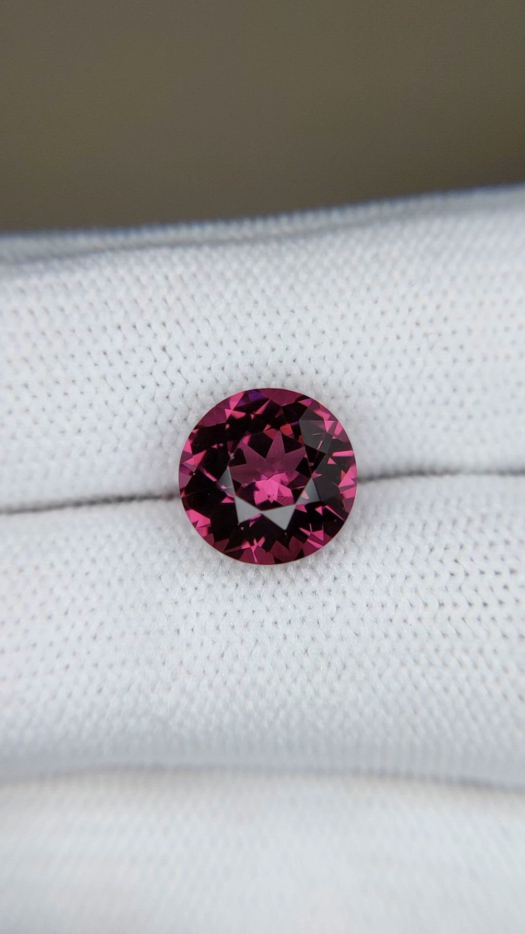 5.00 Ct. Purplish Pink Rhodolite Garnet from Tanzania Size Video