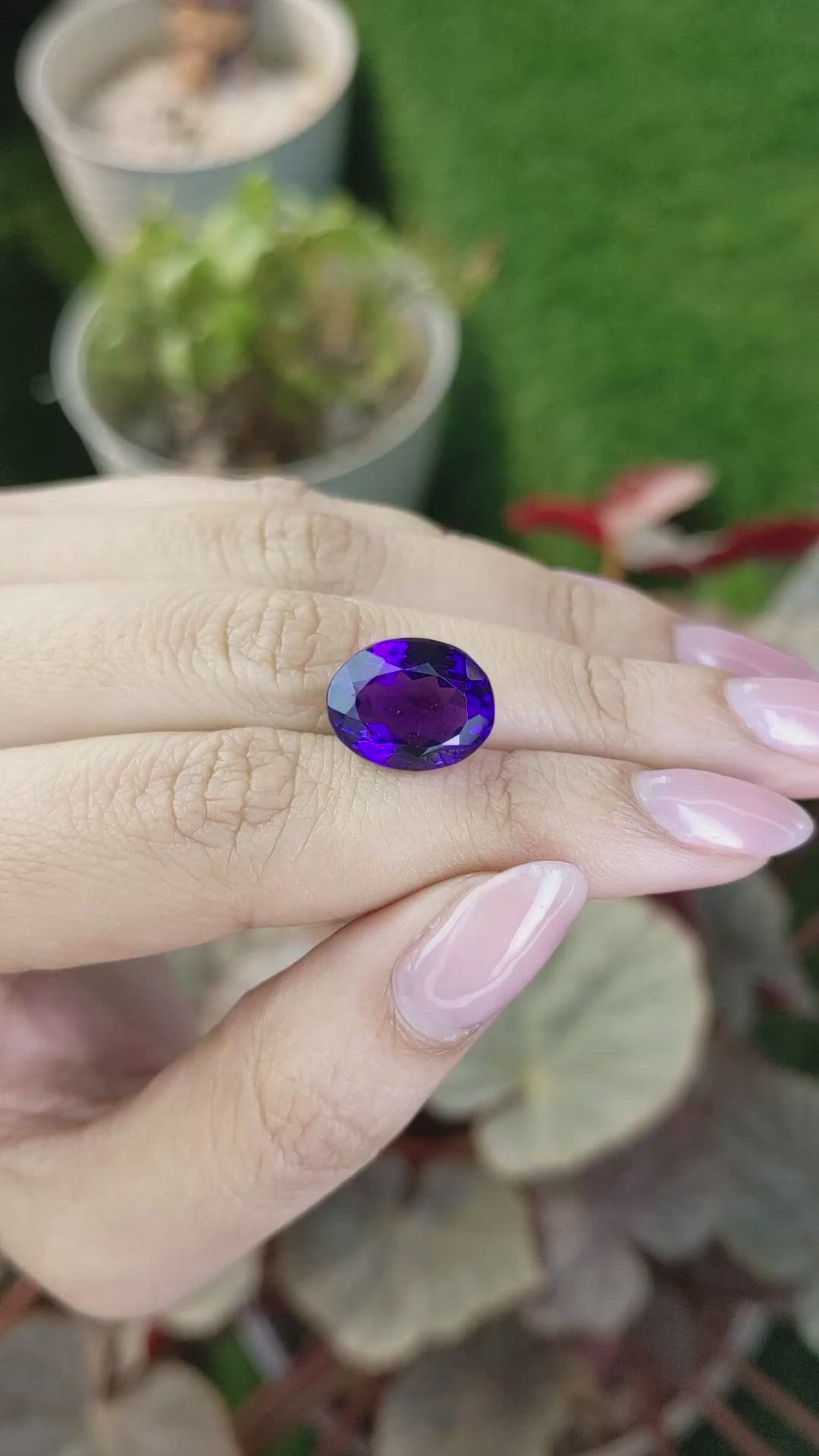 8.31 Ct. Purple Amethyst from Ceylon (Sri Lanka) Size Video