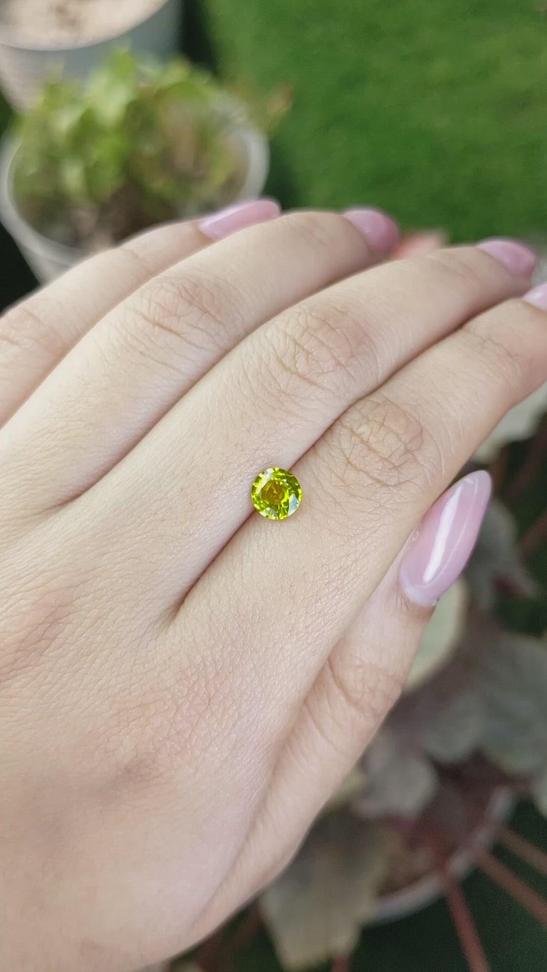 0.96 Ct. Greenish Yellow Chrysoberyl from Ceylon (Sri Lanka) Size Video