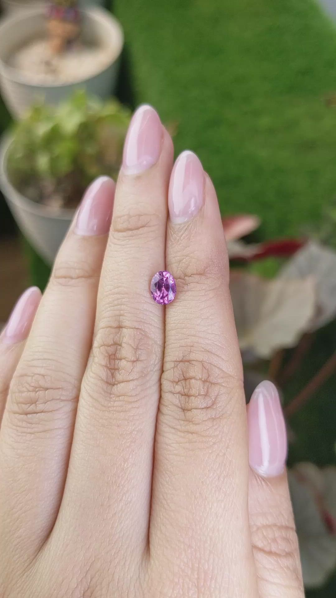 1.00 Ct. Pinkish Purple Garnet from Ceylon (Sri Lanka) Size Video