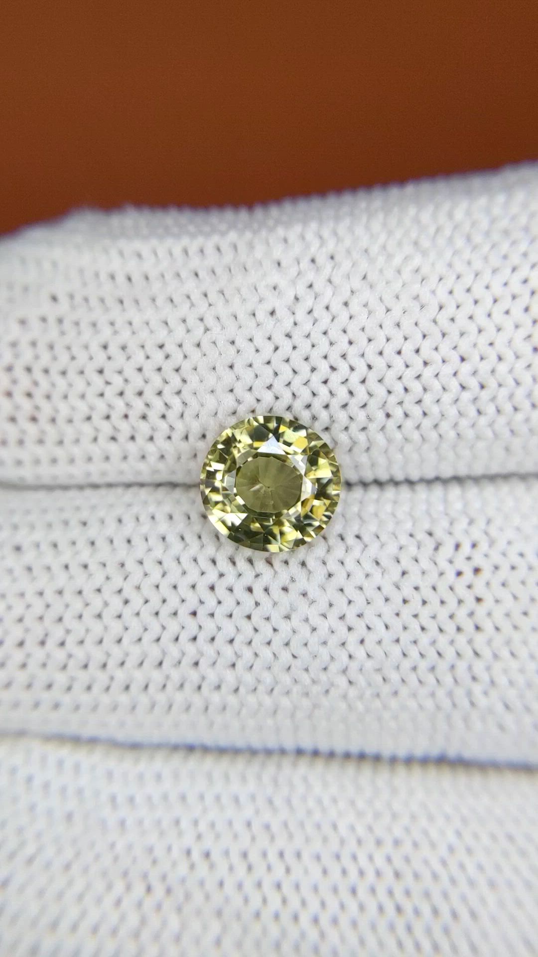 2.48 Ct. Greenish Yellow Zircon from Ceylon (Sri Lanka) Size Video