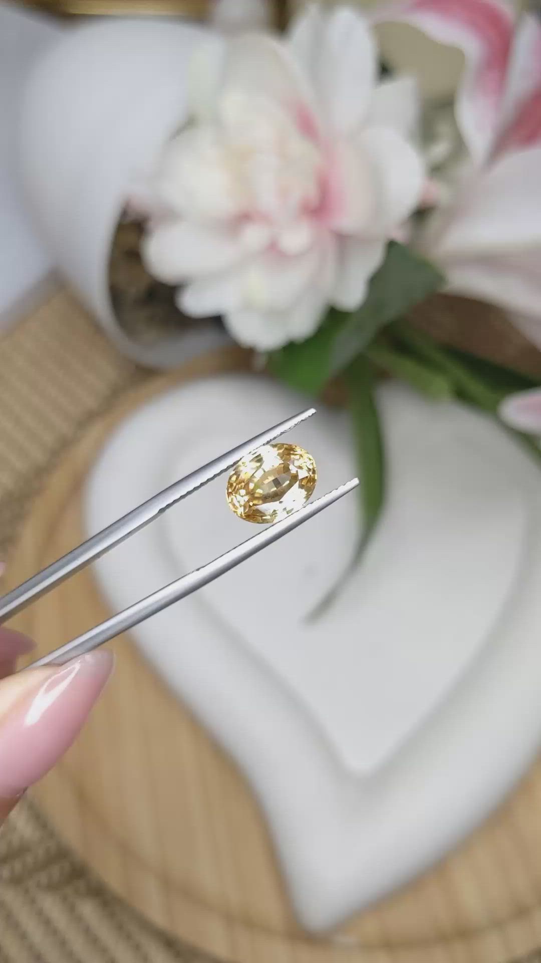 5.33 Ct. Yellow Zircon from Ceylon (Sri Lanka) Size Video