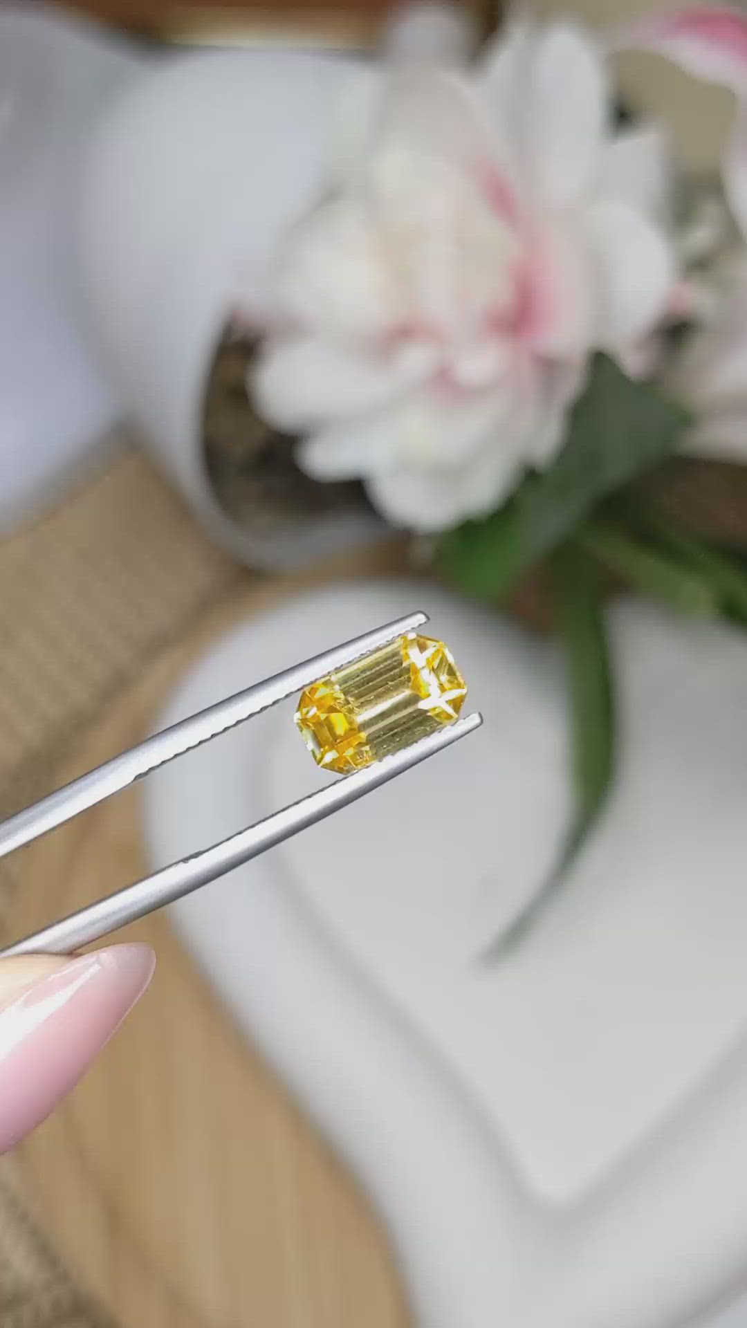3.22 Ct. Yellow Zircon from Ceylon (Sri Lanka) Size Video