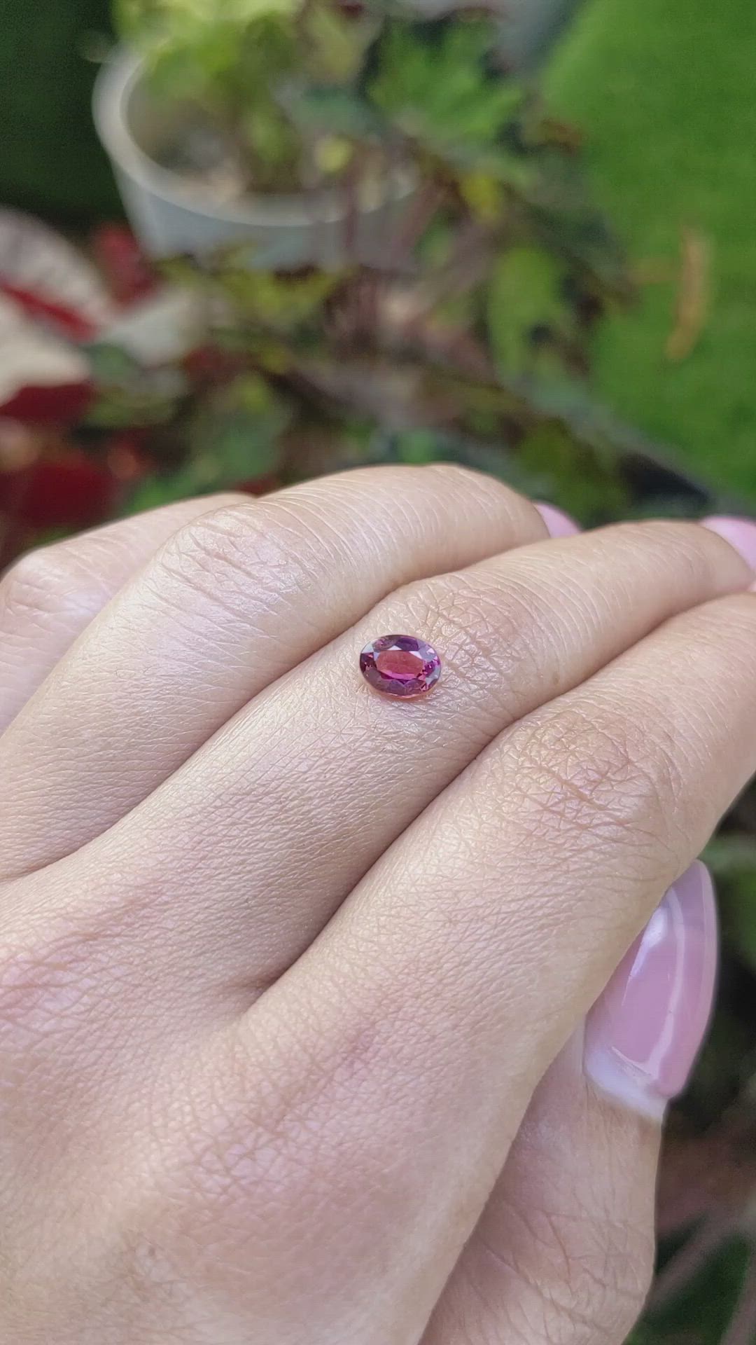 0.82 Ct. Pinkish Purple Garnet from Ceylon (Sri Lanka) Size Video
