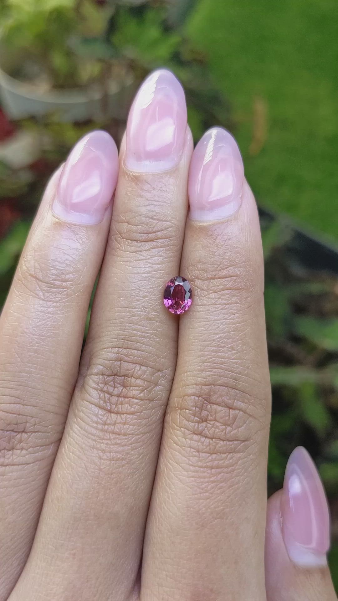 0.82 Ct. Pinkish Purple Garnet from Ceylon (Sri Lanka) Size Video
