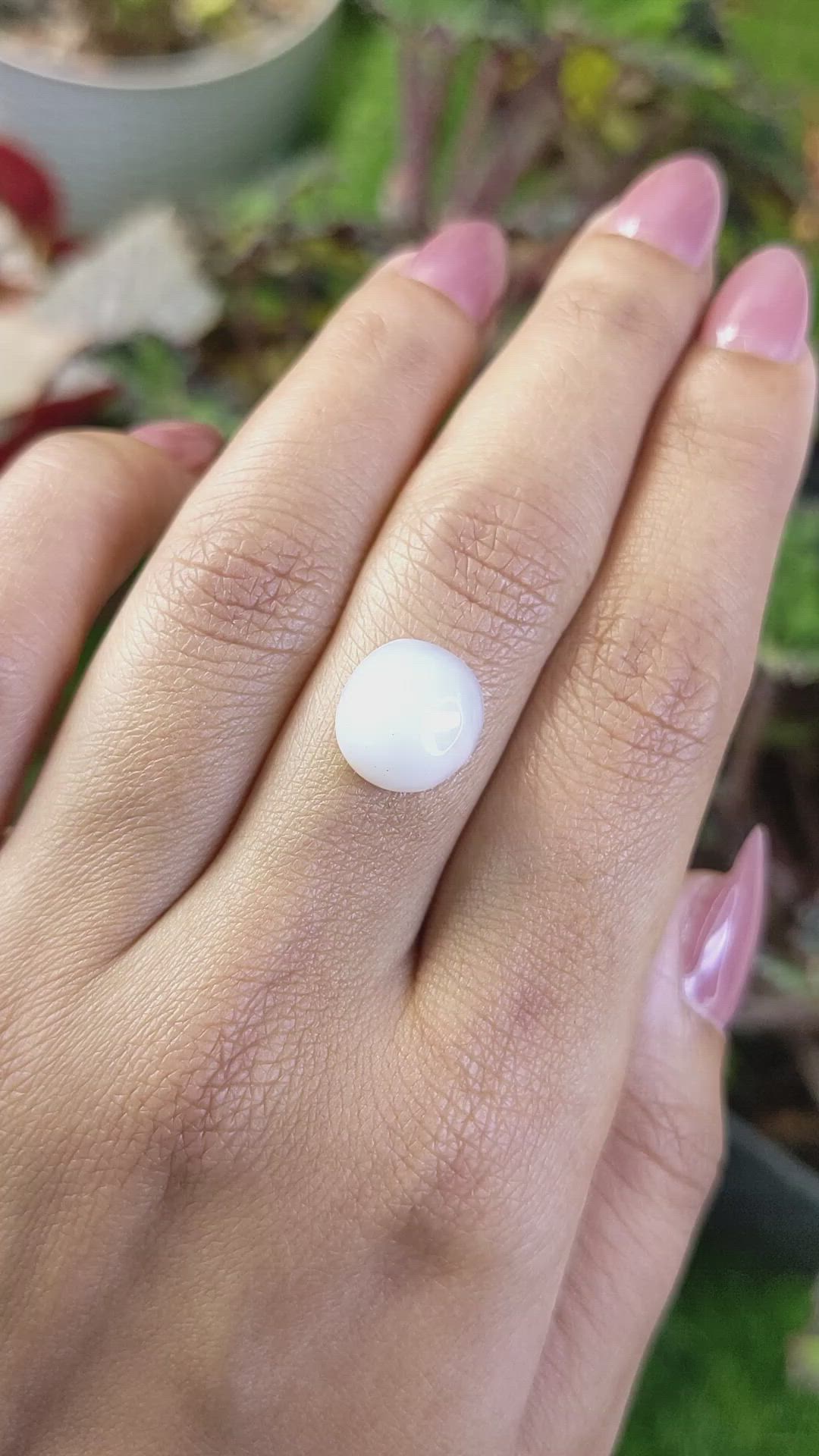 4.91 Ct. White Cabochon Adularescence Moonstone from Ceylon (Sri Lanka) Size Video