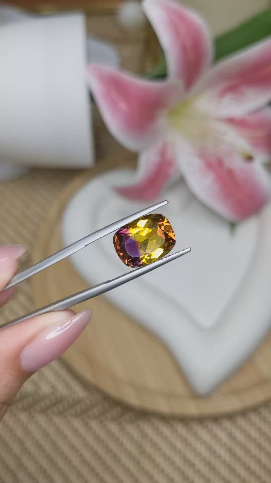 5.57 Ct. Bi Color Ametrine from Brazil Size Video