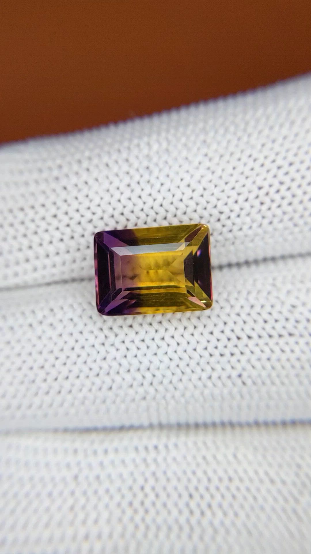 4.89 Ct. Bi Color Ametrine from Brazil Size Video