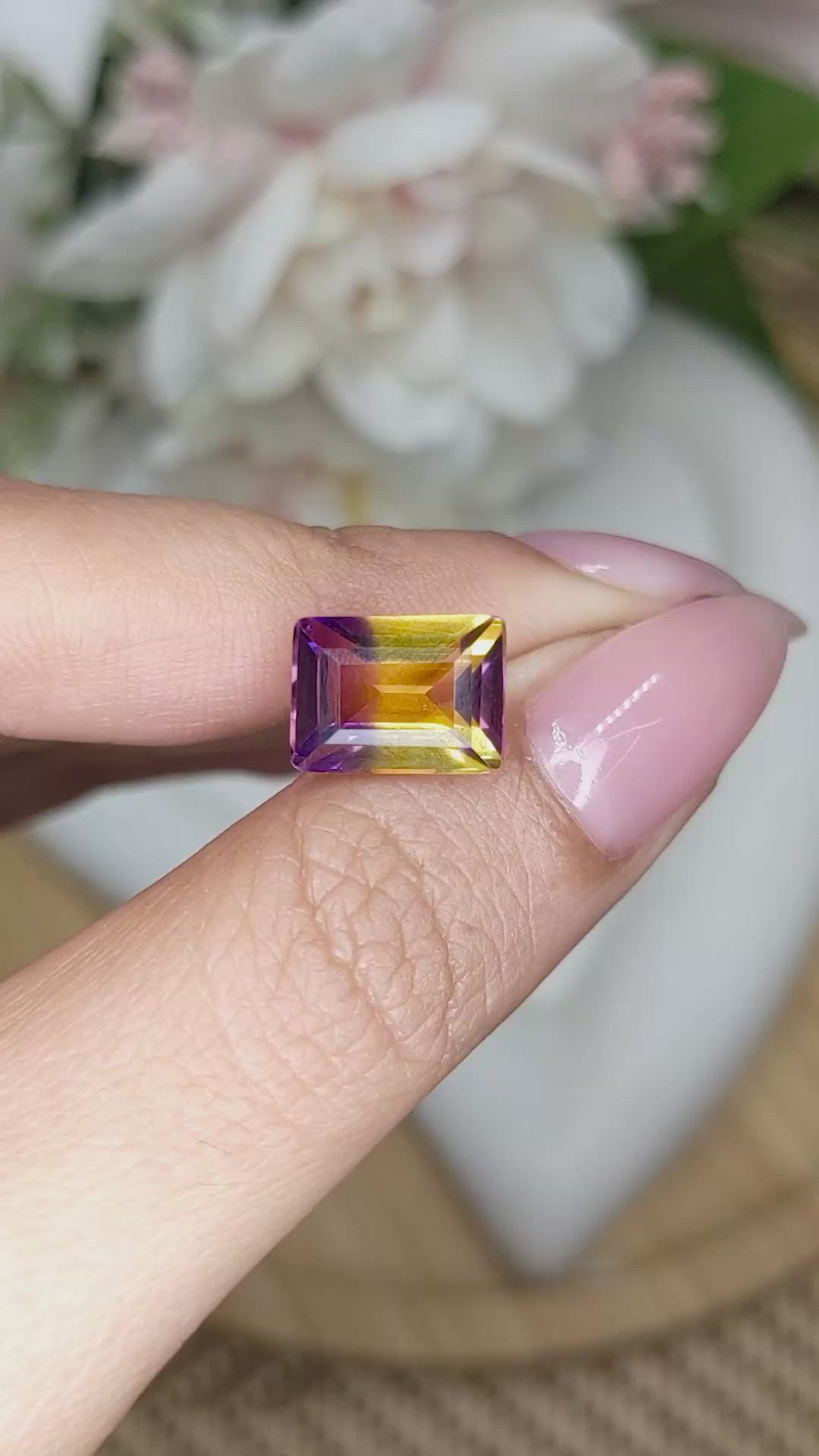 4.89 Ct. Bi Color Ametrine from Brazil Size Video