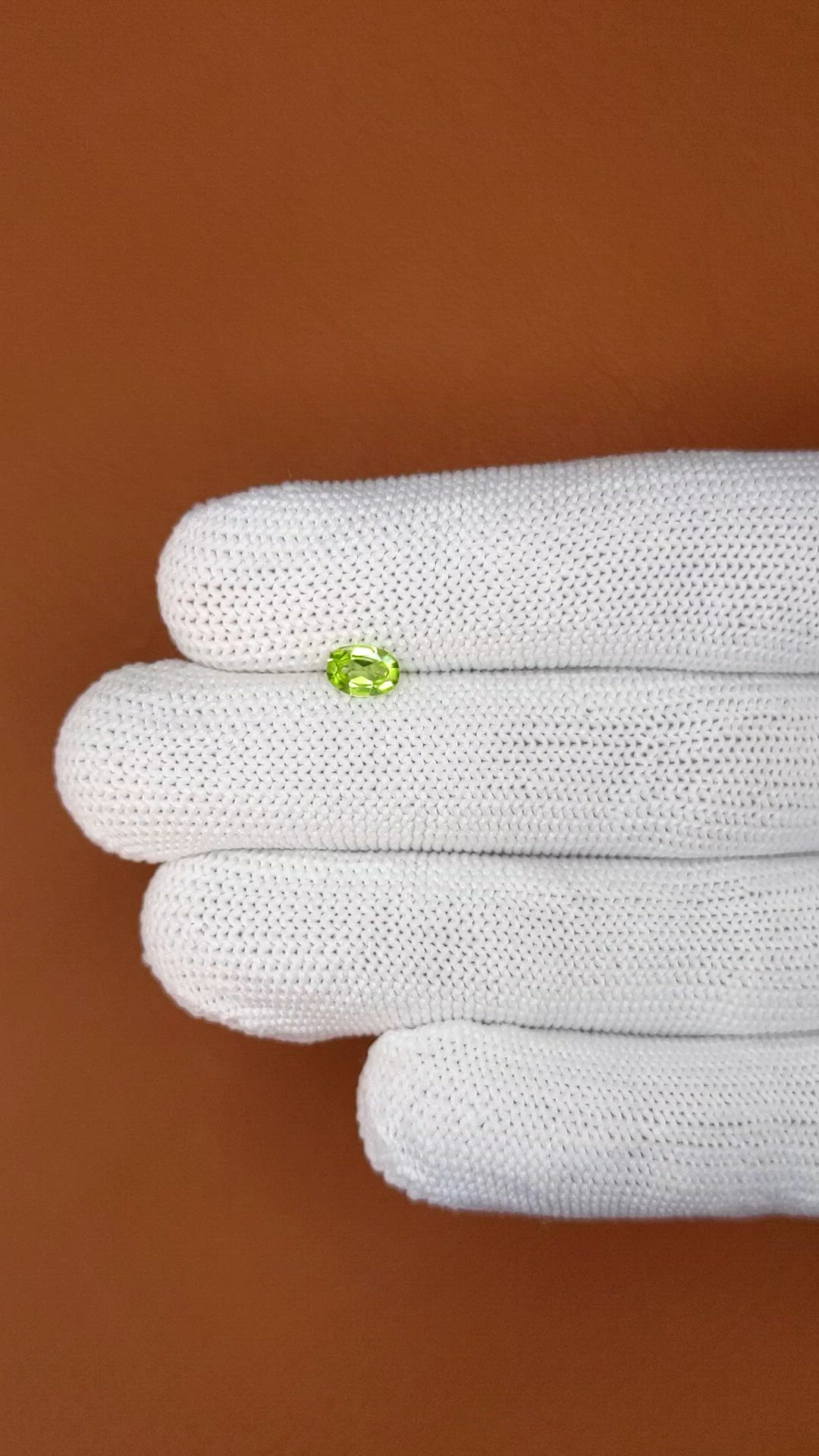 0.40 Ct. Yellowish Green Peridot from Ceylon (Sri Lanka) Size Video