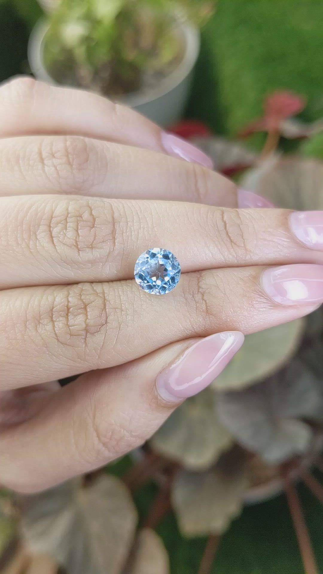 2.96 Ct. Sky Blue Topaz from Ceylon (Sri Lanka) Size Video