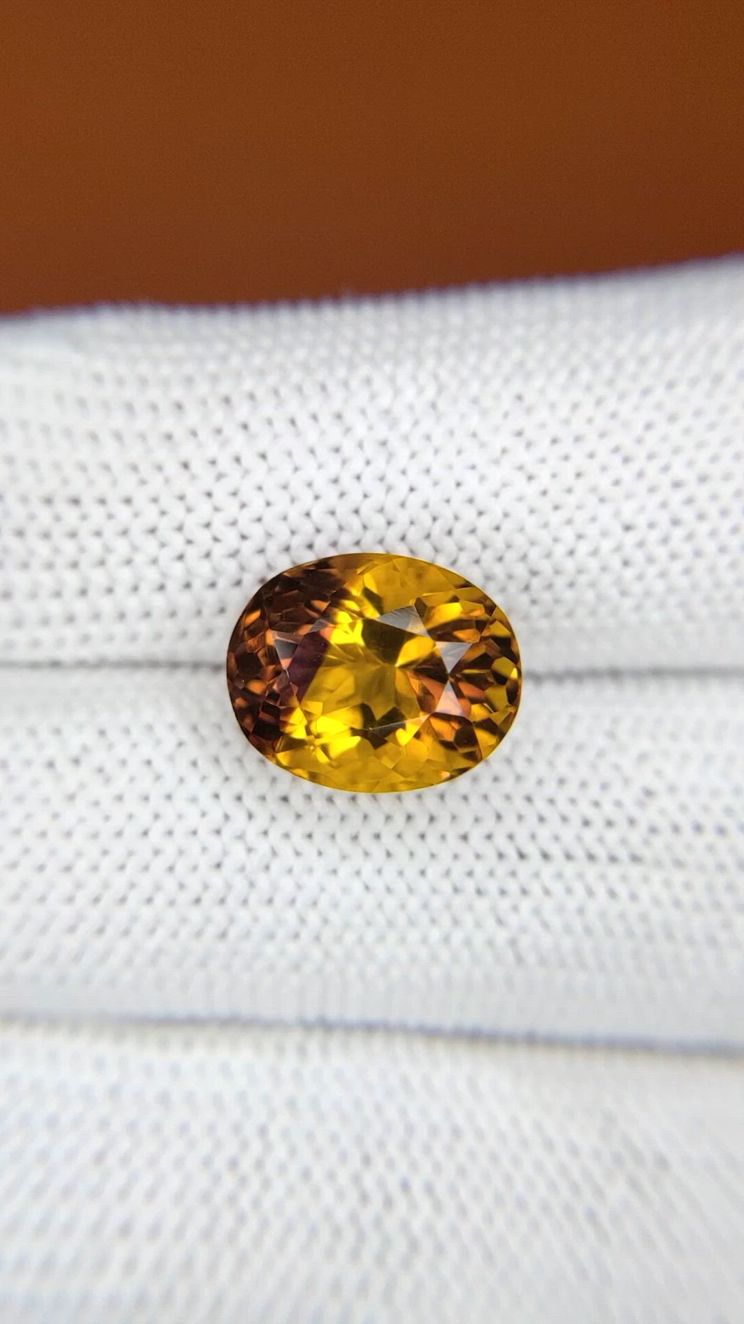 5.48 Ct. Bi Color Ametrine from Brazil Size Video