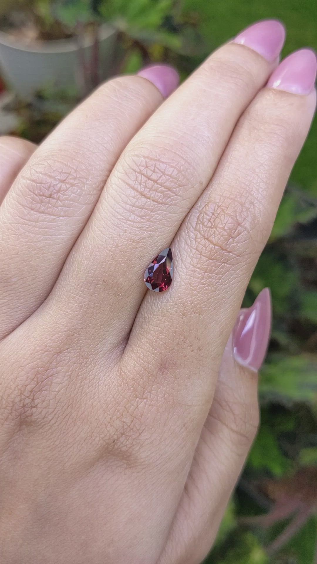 1.08 Ct. Purplish Red Rhodolite Garnet from Ceylon (Sri Lanka) Size Video