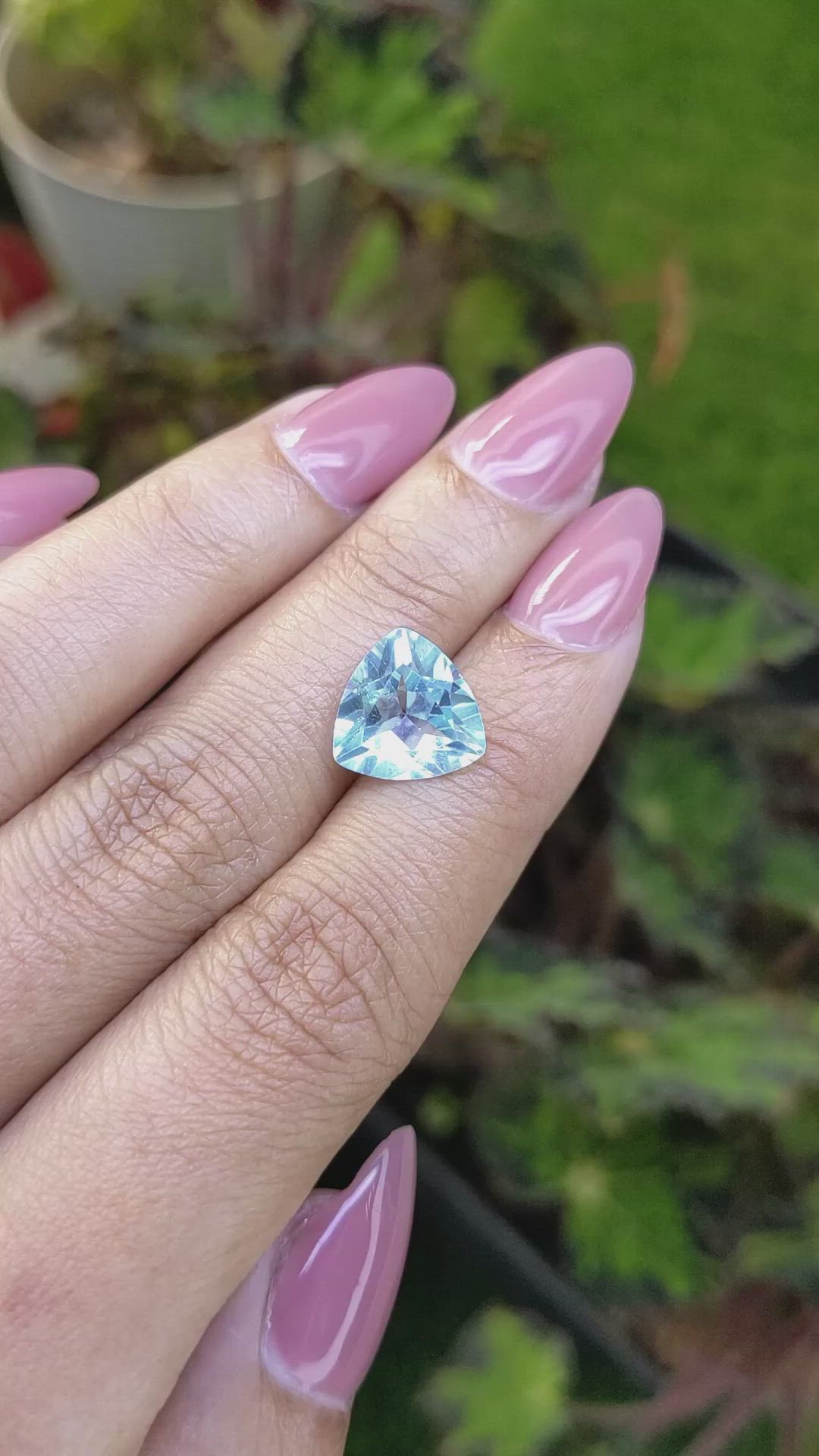 5.00 Ct. Swiss Blue Topaz from Ceylon (Sri Lanka) Size Video