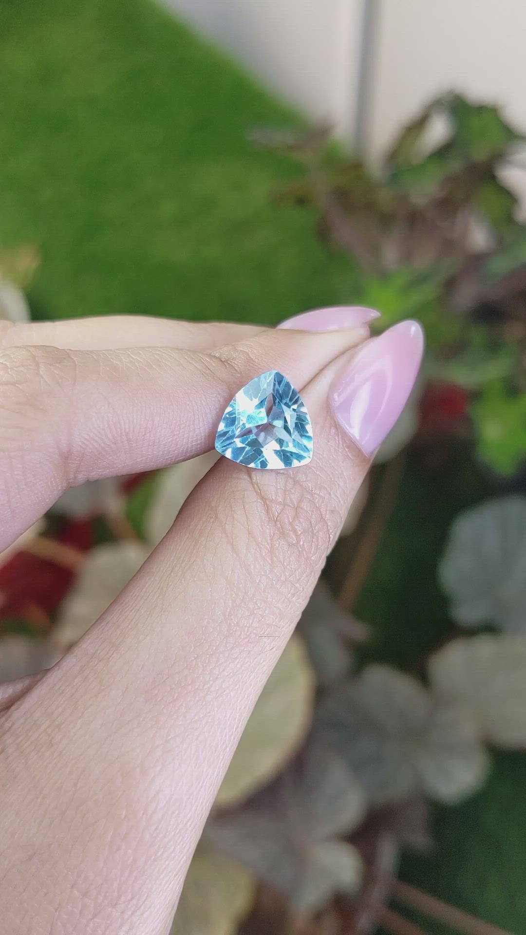 4.90 Ct. Swiss Blue Topaz from Ceylon (Sri Lanka) Size Video