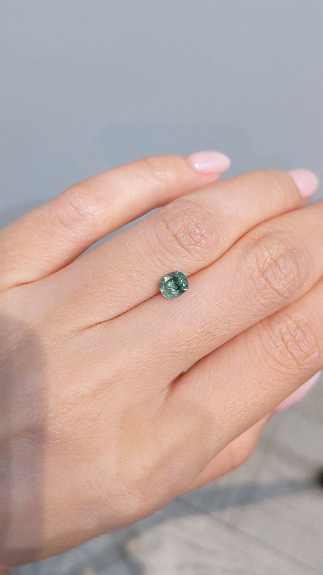 0.86 Ct. Alexandrite from Russia Size Video