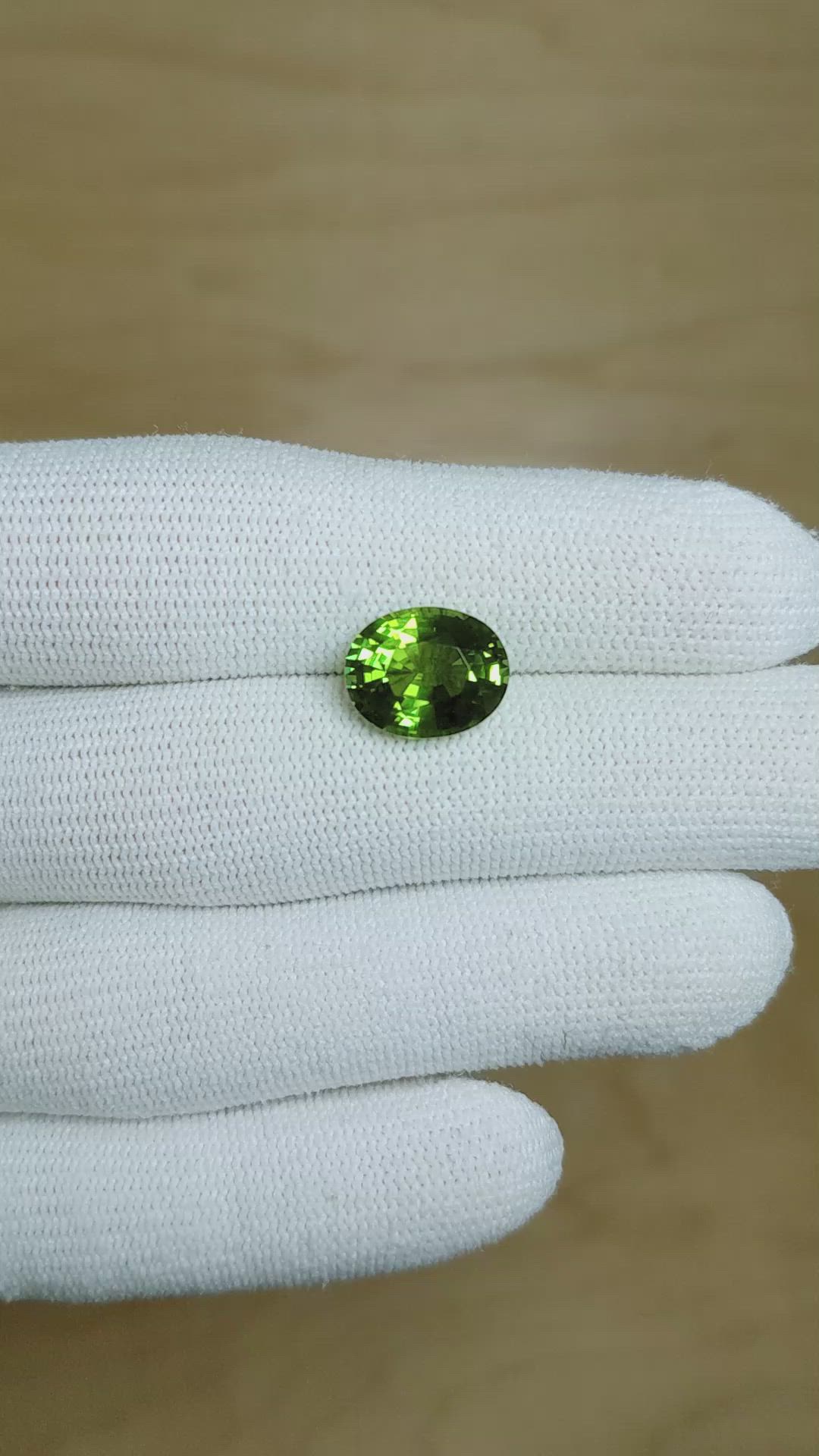 4.52 Ct. Paraiba Tourmaline from Mozambique Size Video