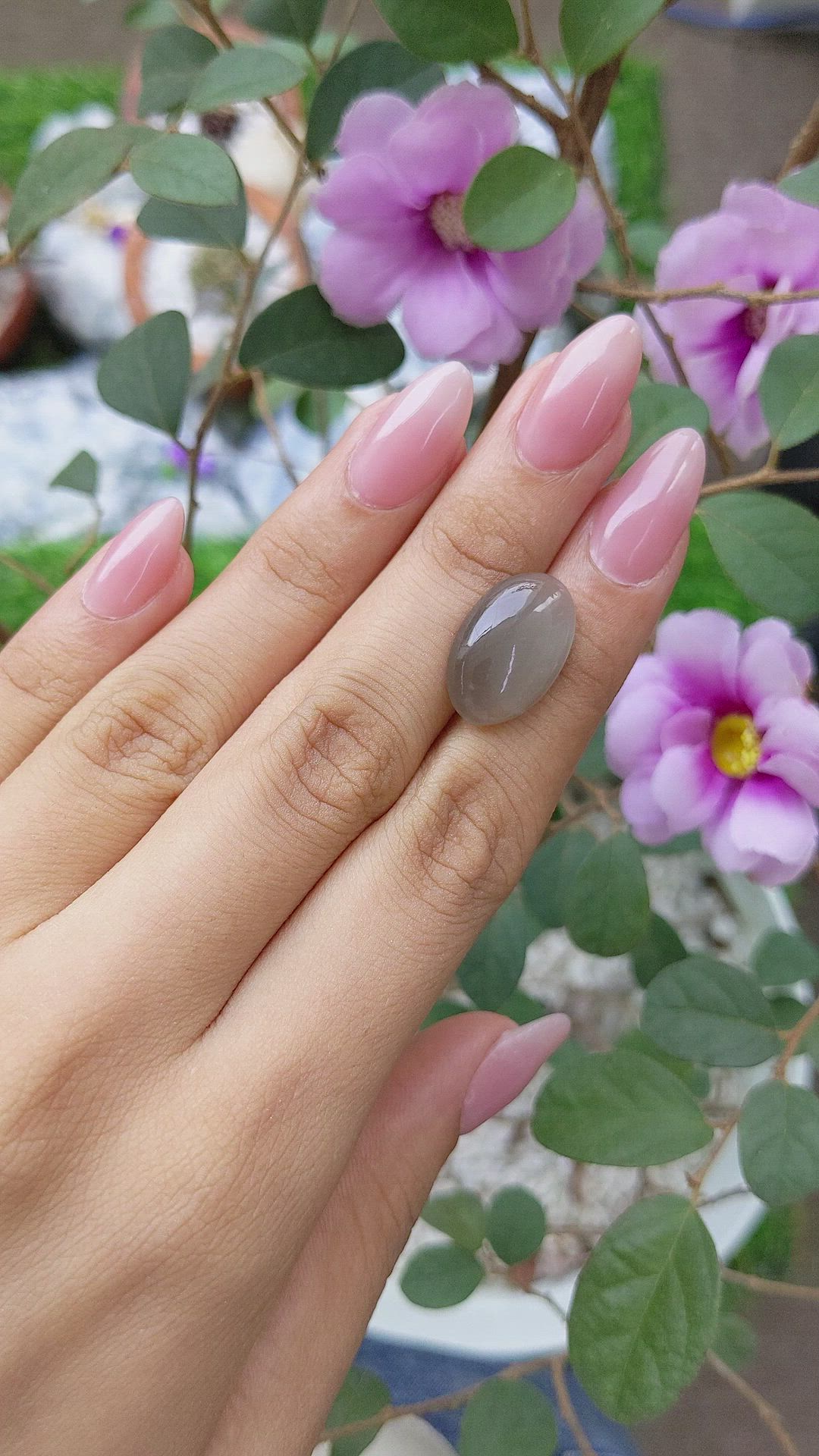 8.82 Ct. Cabochon Moonstone from Ceylon (Sri Lanka) Size Video