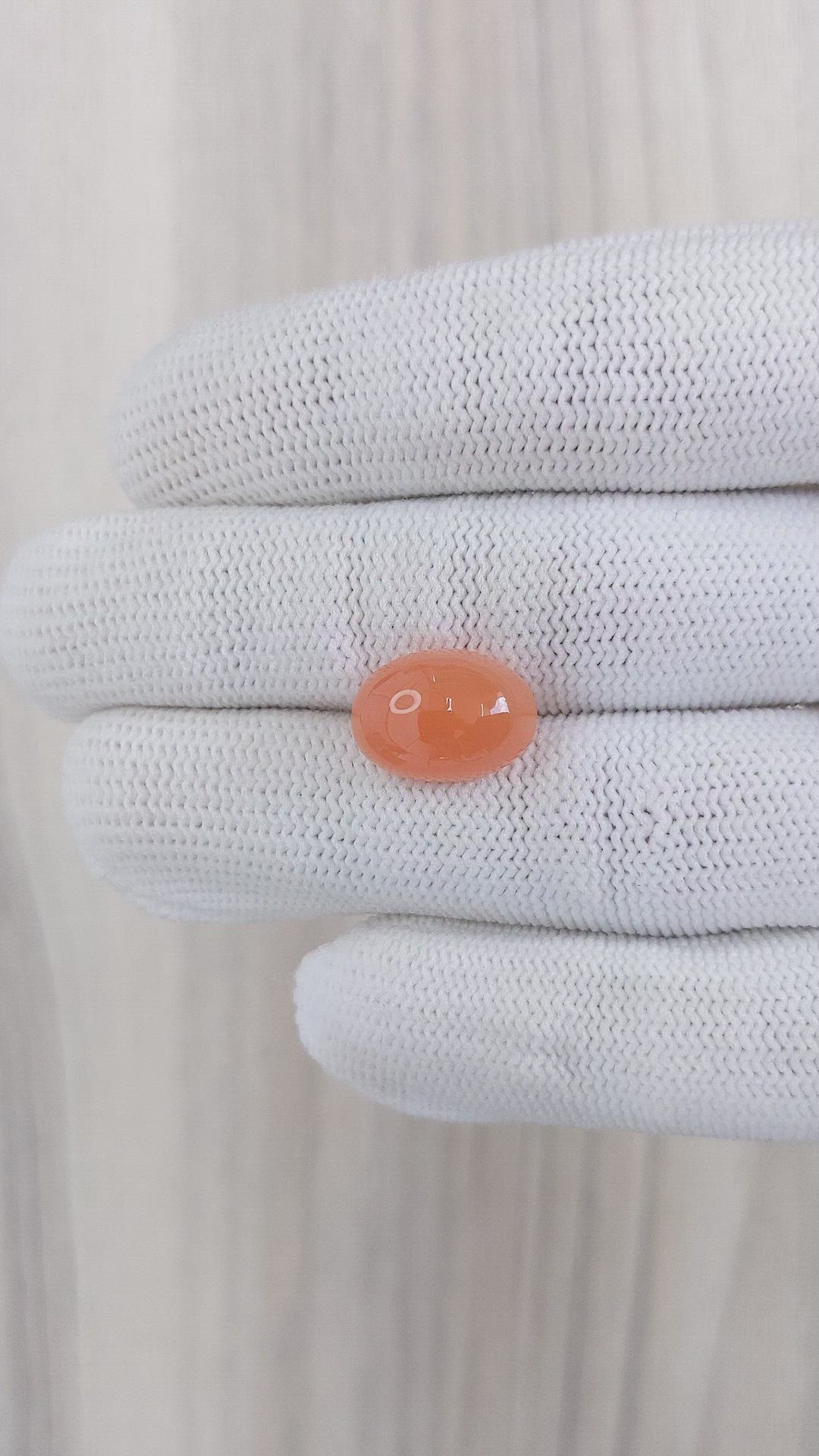7.50 Ct. Cabochon Moonstone from Ceylon (Sri Lanka) Size Video