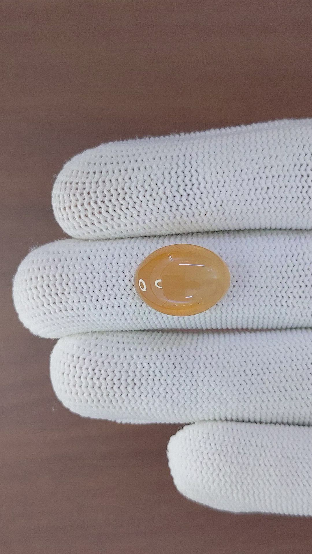 10.57 Ct. Cabochon Moonstone from Ceylon (Sri Lanka) Size Video