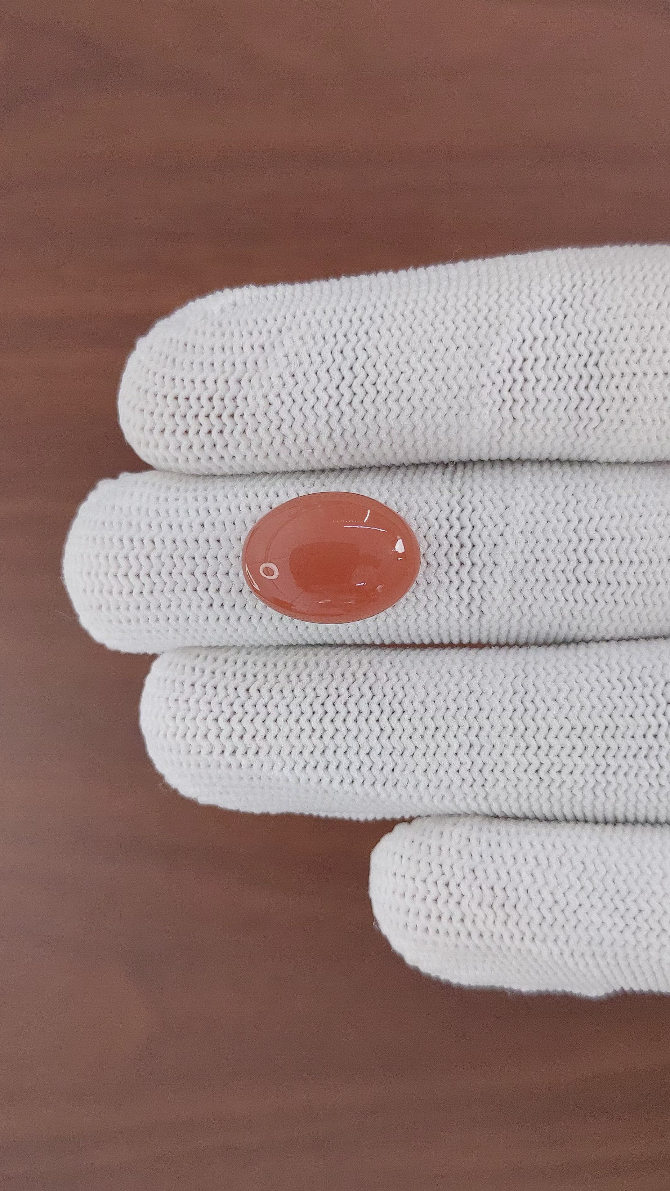 8.47 Ct. Cabochon Moonstone from Ceylon (Sri Lanka) Size Video