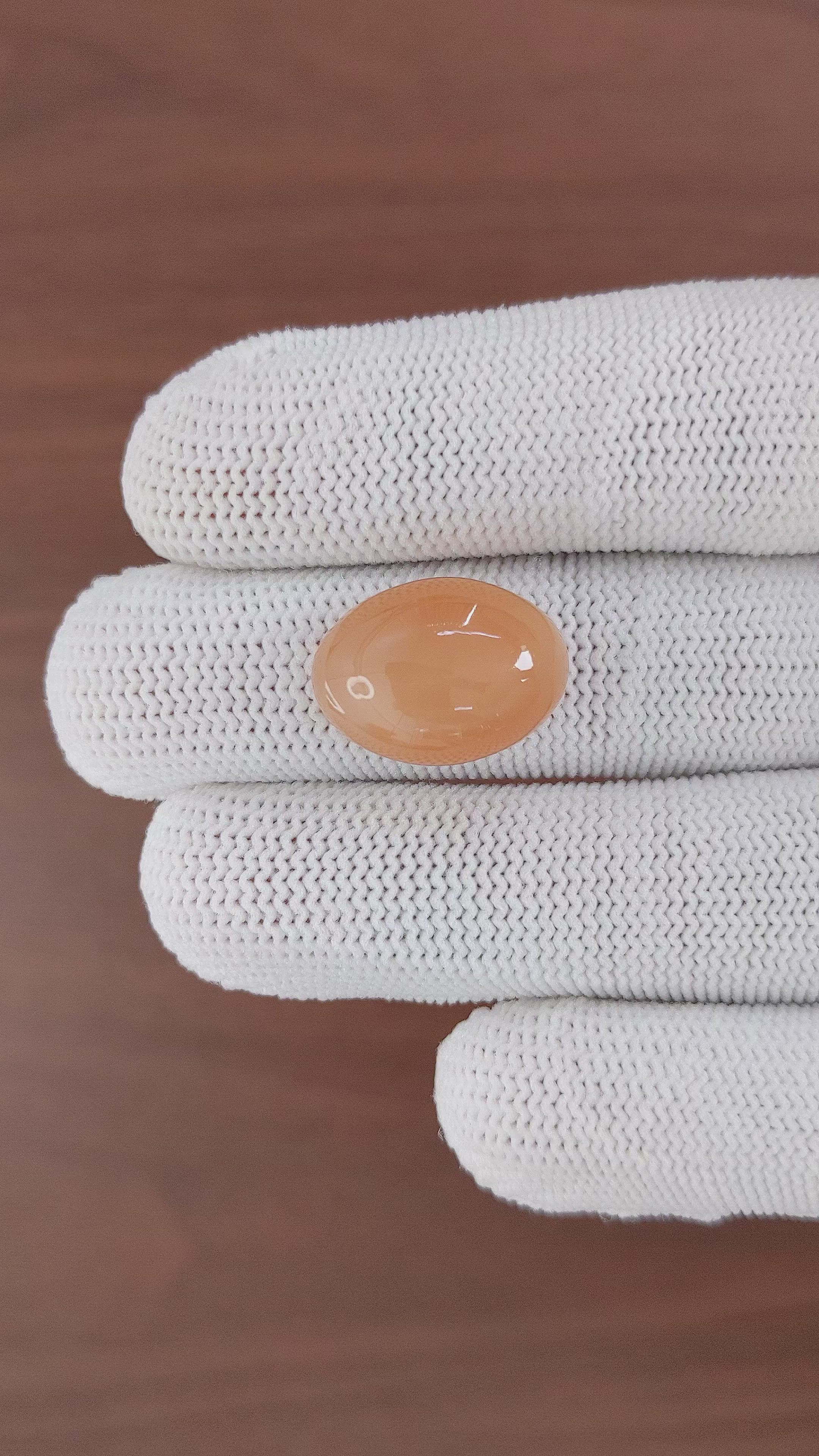 14.07 Ct. Cabochon Moonstone from Ceylon (Sri Lanka) Size Video