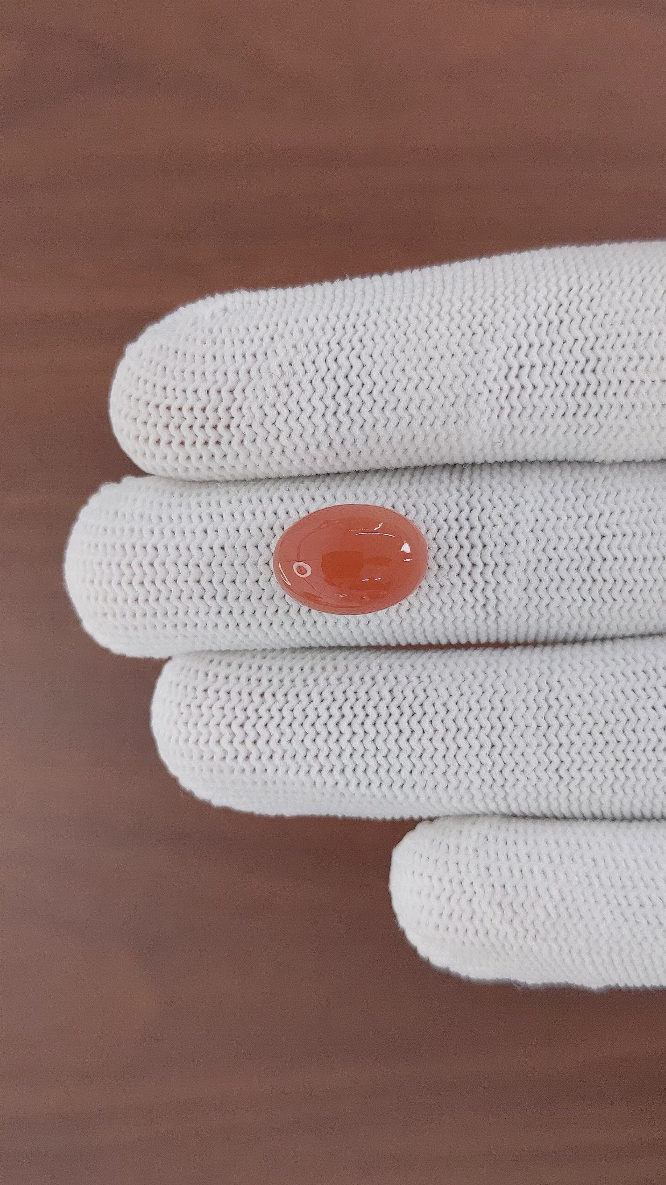 6.25 Ct. Cabochon Moonstone from Ceylon (Sri Lanka) Size Video